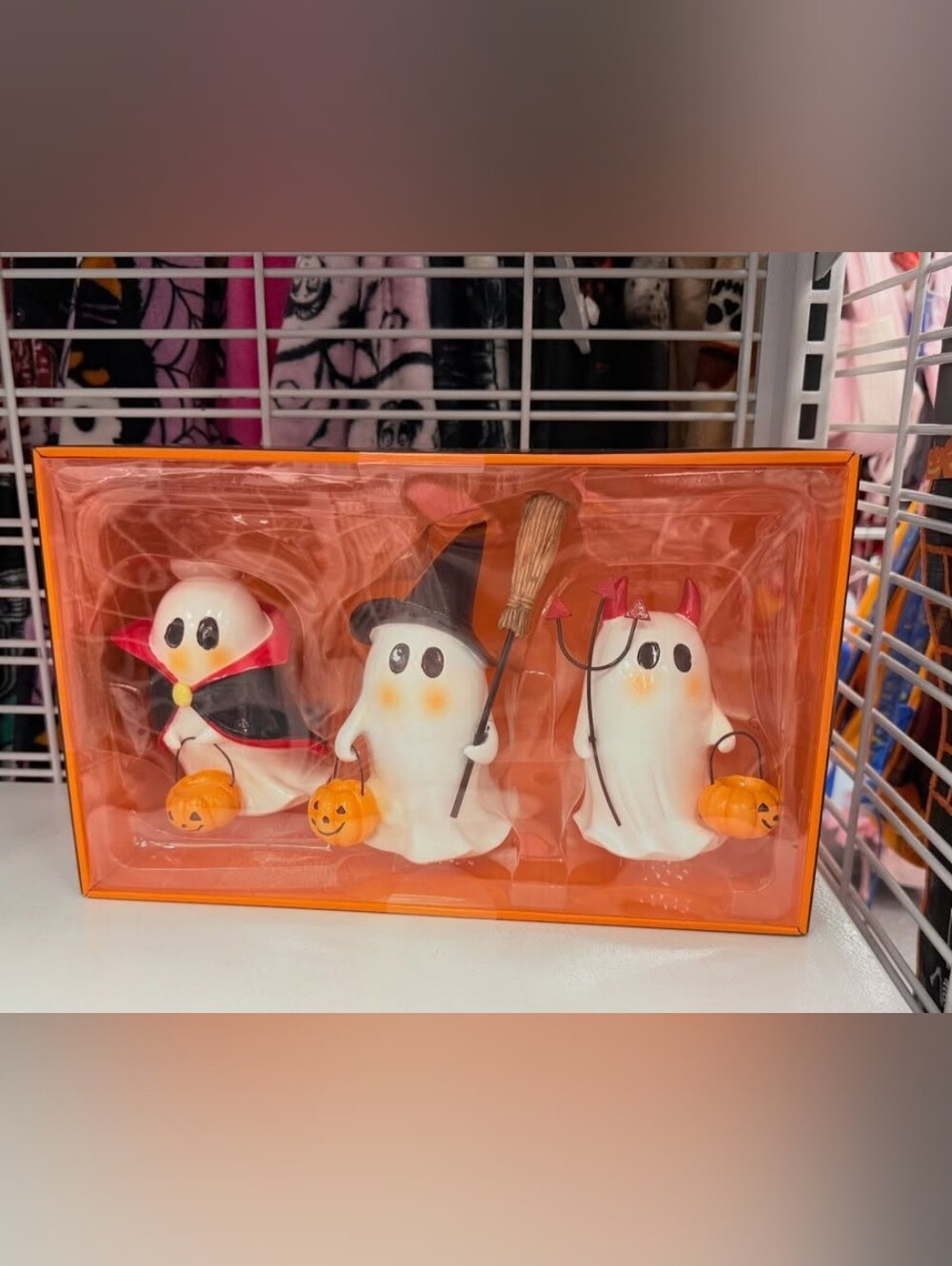 NWT 3 Ghost Figurine Set - Jack O' Lantern Lane